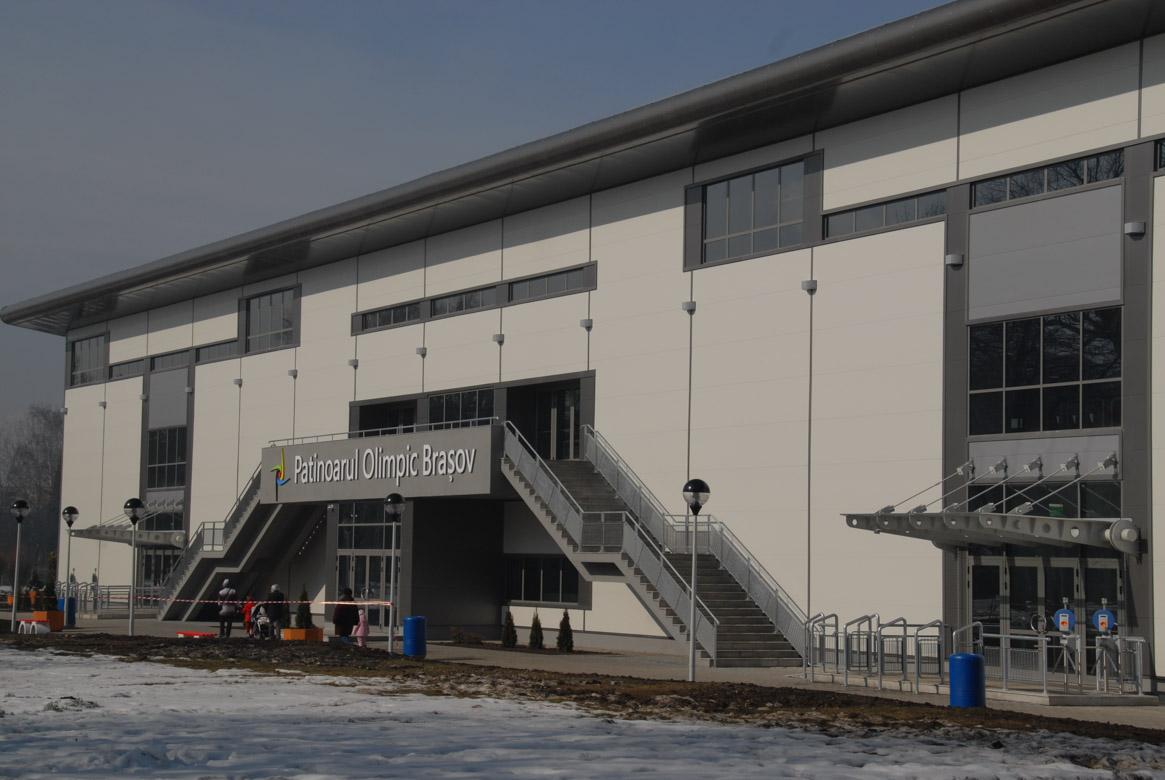 Patinoarul Olimpic din Brașov, în pregătiri pentru FOTE 2027. Primăria investește într-o nouă rețea de alimentare electrică